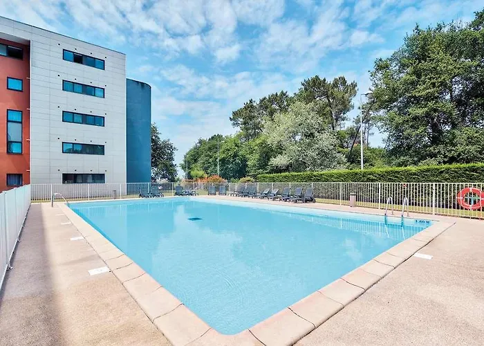 Zenitude Bordeaux - Готель Мериньяк