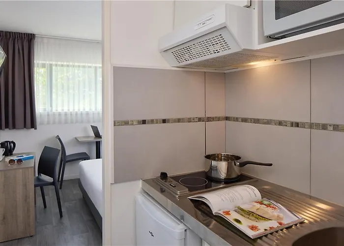 Zenitude Bordeaux - Готель *